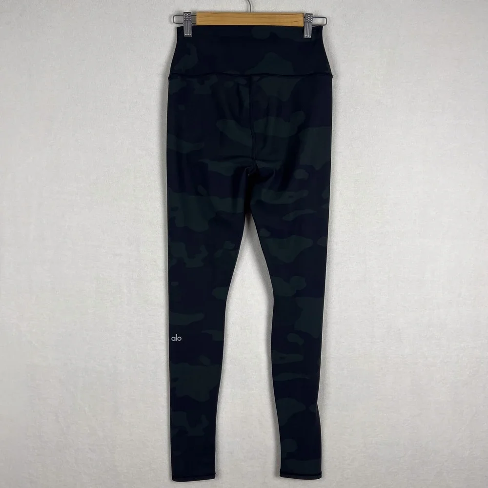 Alo Yoga Vapor High Waist Leggings in Hunter Camo Size Medium